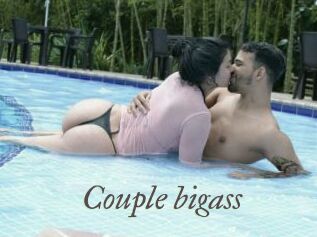 Couple_bigass