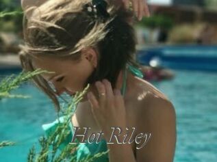 Hot_Riley