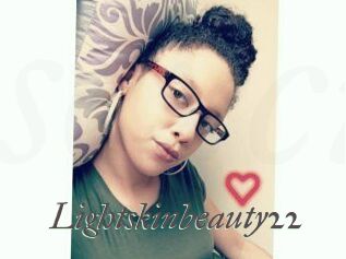 Lightskinbeauty22