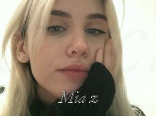 Mia_z